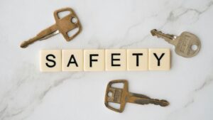 Read more about the article Combining Locksmith Services with Home Security Systems