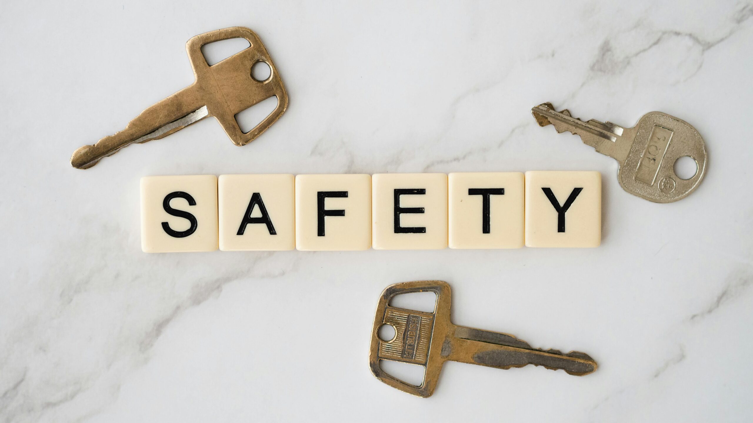 Read more about the article Combining Locksmith Services with Home Security Systems